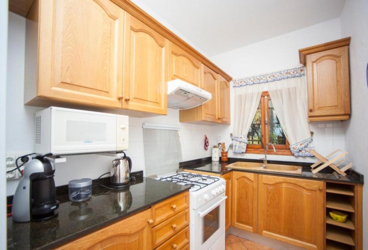 2 Bedrooms Villa