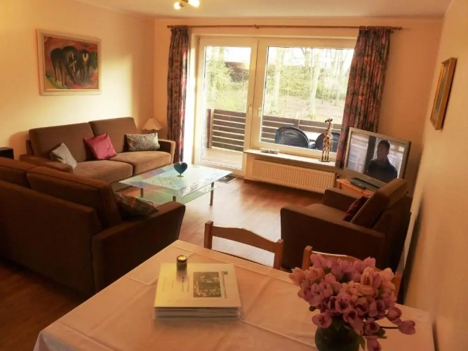 2 Bedrooms Apartment