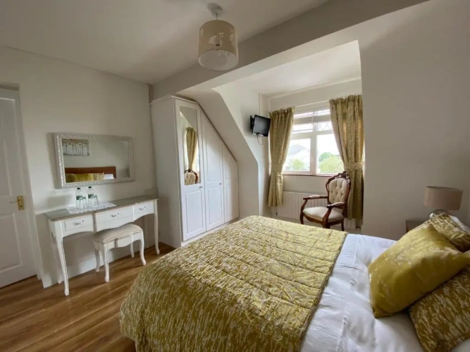 Deluxe Family Suite