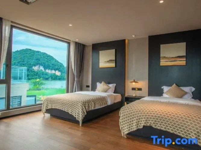 Standard Double room with lake view