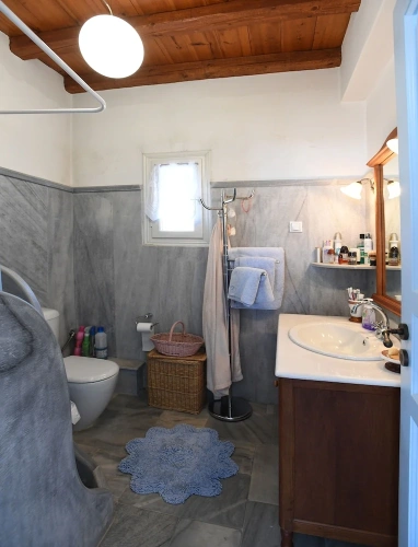 2 Bedrooms Villa