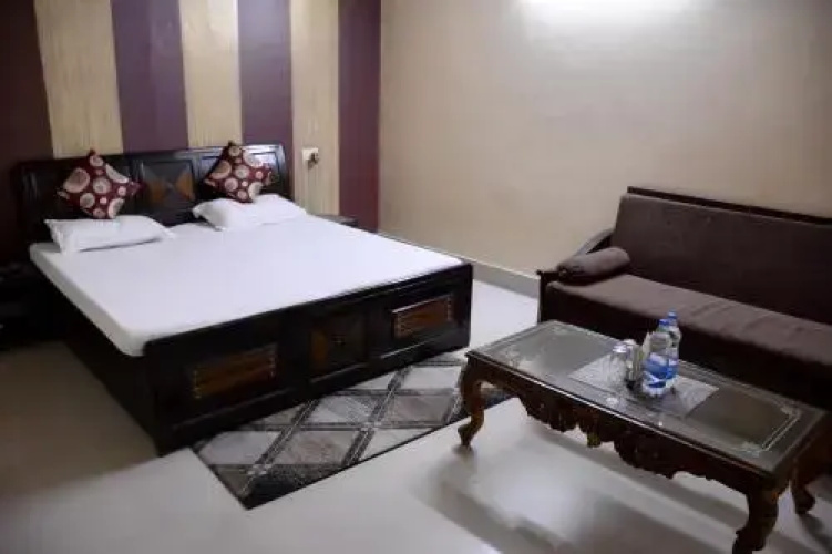 Narang Hotel