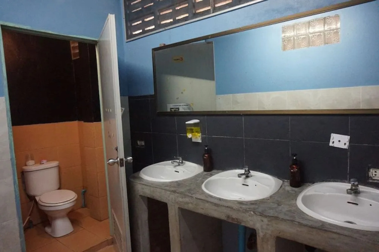 Koh Tao Backpackers Hostel