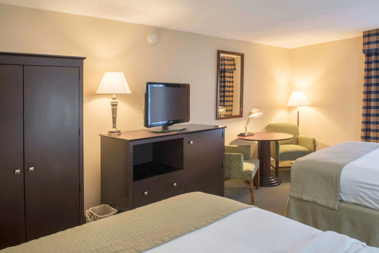 Spark by Hilton Hummelstown Hershey