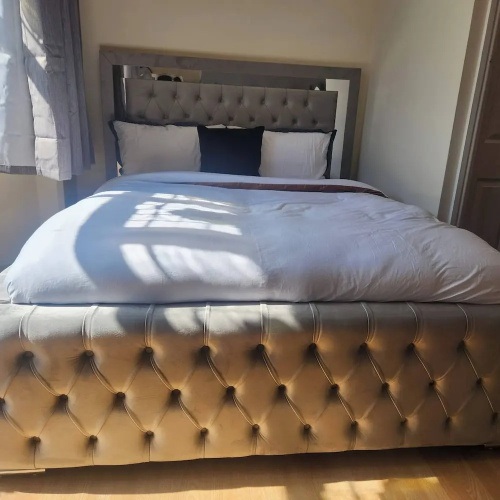 Charming Victorian Apartment in Central Wolverhampton