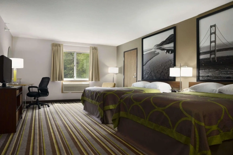 Standard Quadruple room