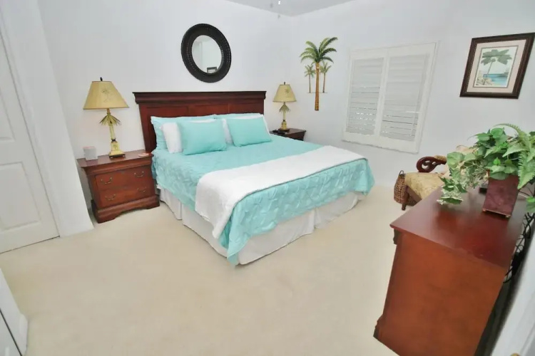 Oceanwalk 2-203