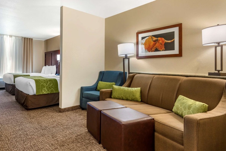 Quadruple Suite