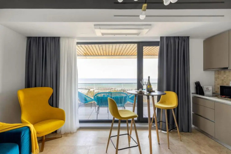 Novum by the sea