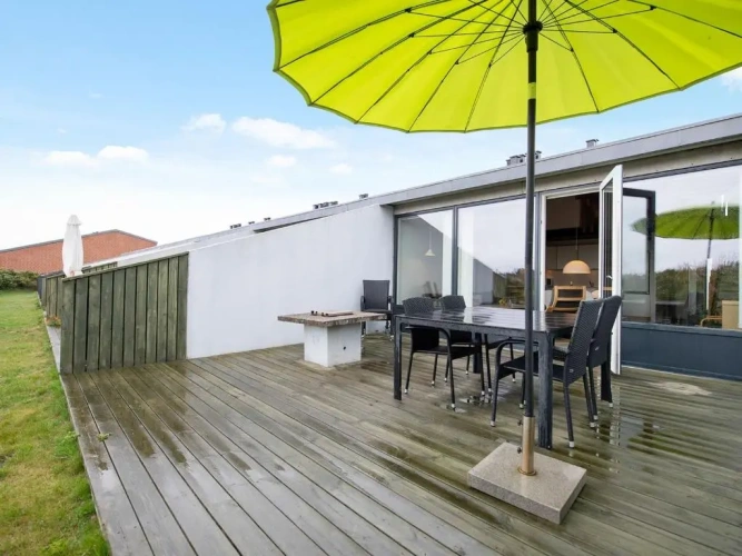 3 Bedrooms Bungalow