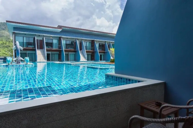 Deluxe Double room with balcony and with pool view