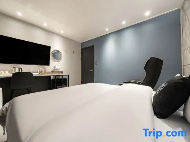 Incheon Seoknam Donkey Hotel