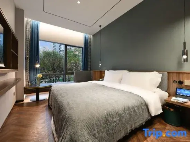 Standard Double room with view