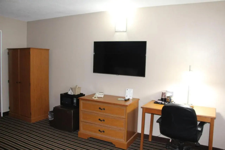 Best Western Colonial Motel