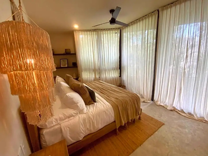Pvt. Soona Villa /Pvt. Pool /100mbs/AC/Concierge