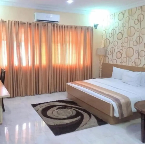 Fawzy Hotel