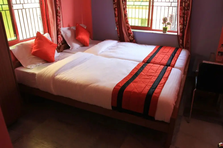 OYO 8079 Mukundapur