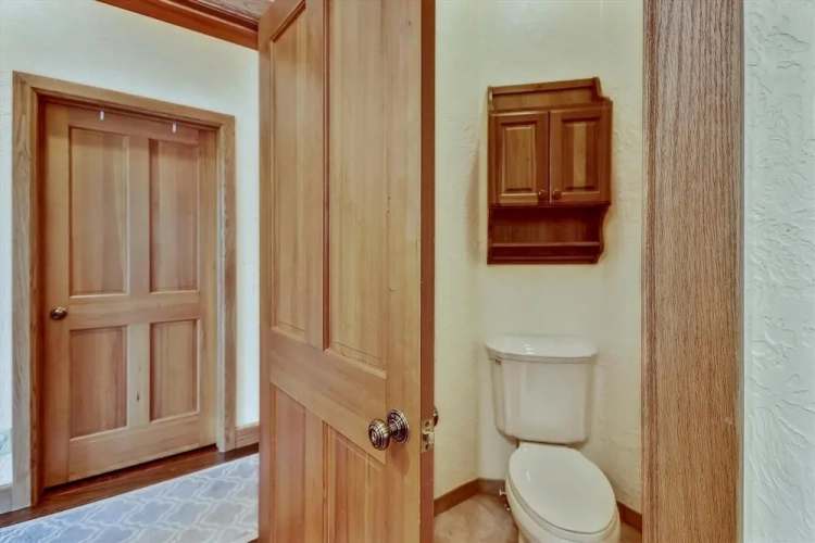 4 Bedrooms Cottage