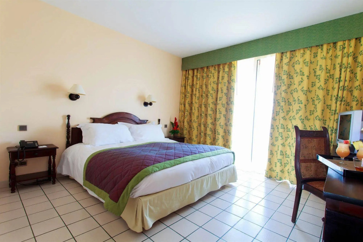 Hotel Bakoua Les Trois Ilets