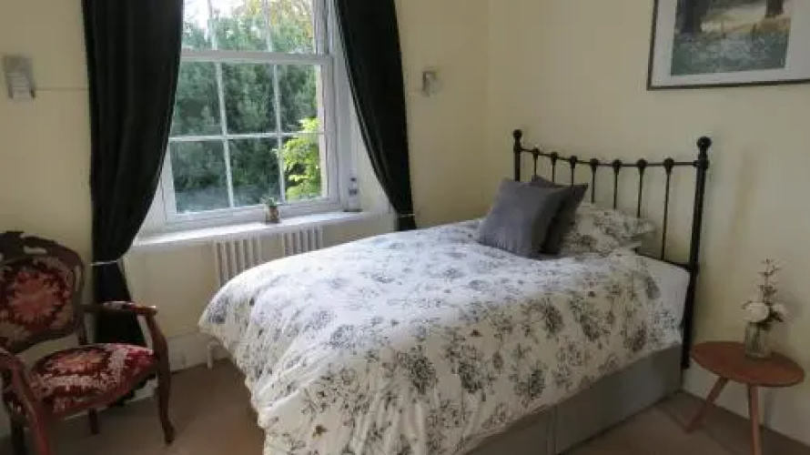 Hollybank Bed  Breakfast