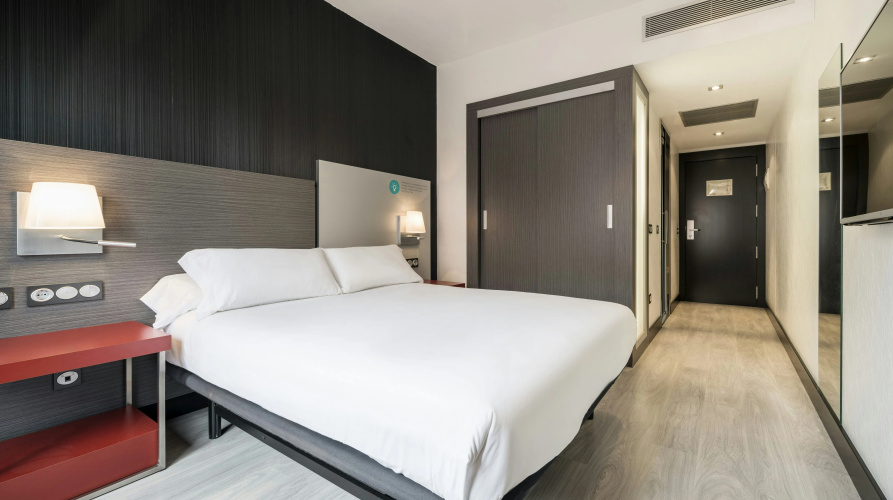 Ilunion Suites Madrid photo 7
