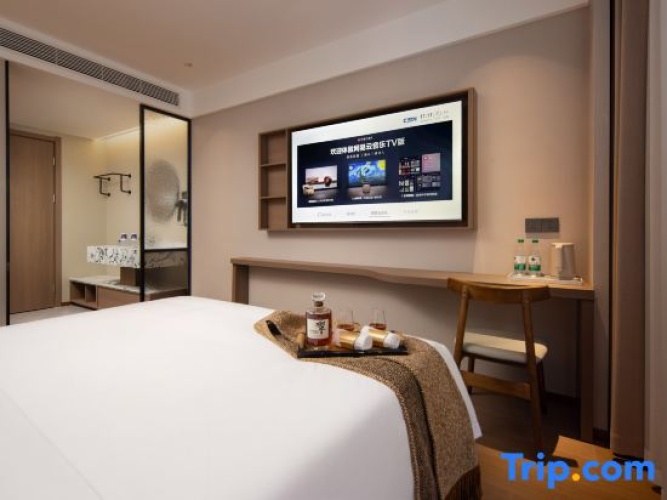 Standard Double room with view