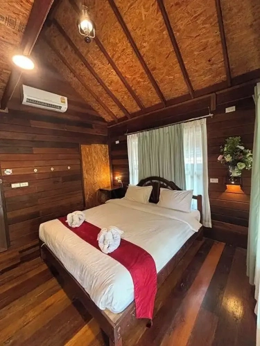 Standard room with balcony and with mountain view