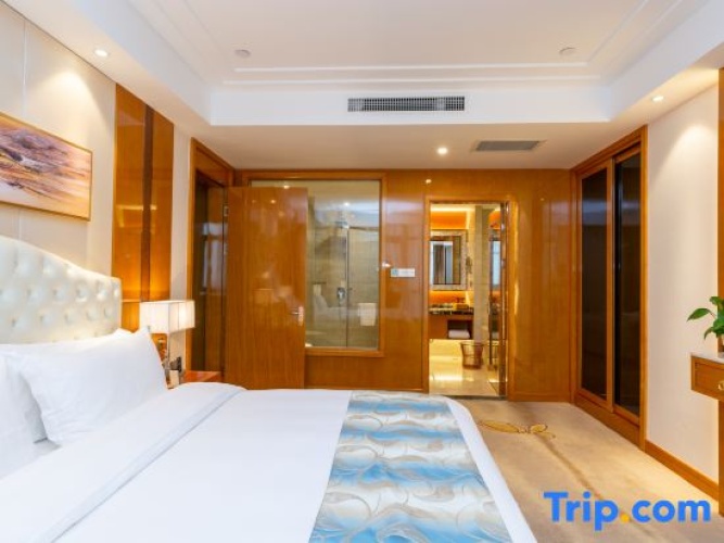 Deluxe Double Suite