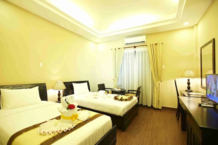 Superior Double room with balcony and with garden view