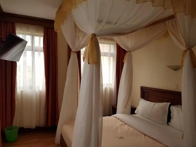 Maxoil Hotel