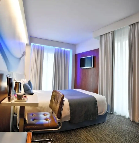 Standard Sextuple room