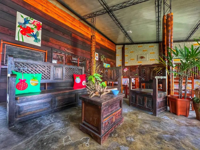 Hostal El Colibri