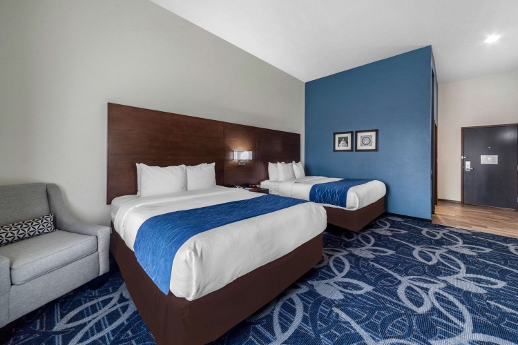 Standard Quadruple room