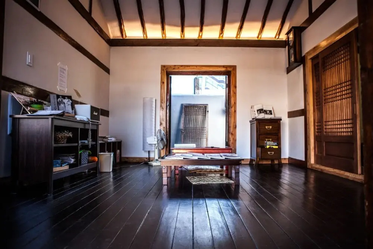 BongHwangJae Hanok