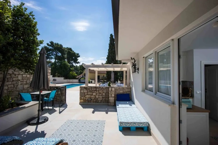 Deluxe Double Apartment with pool view