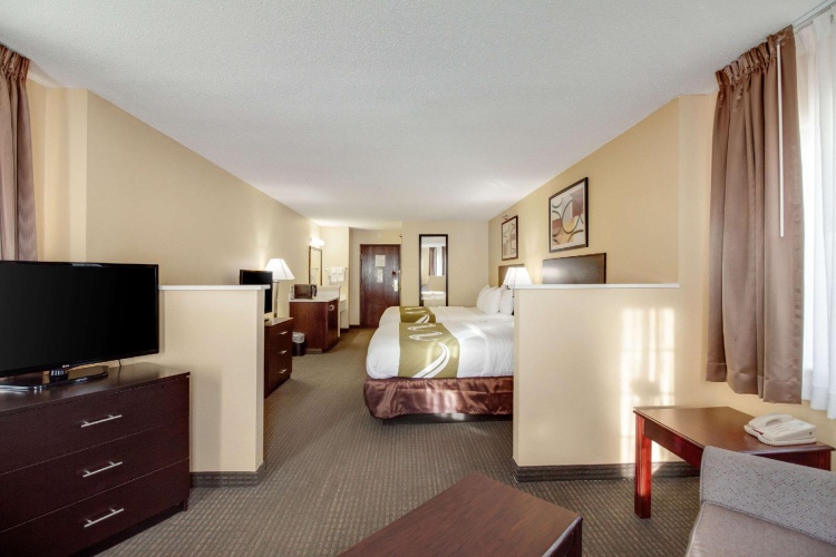 Quadruple Suite