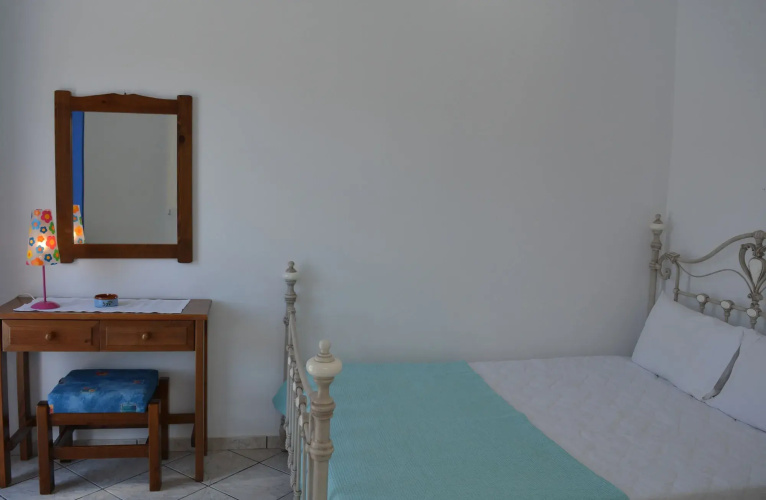 Droufakos’ home - Beachfront Lux 2BD apt. w. Views