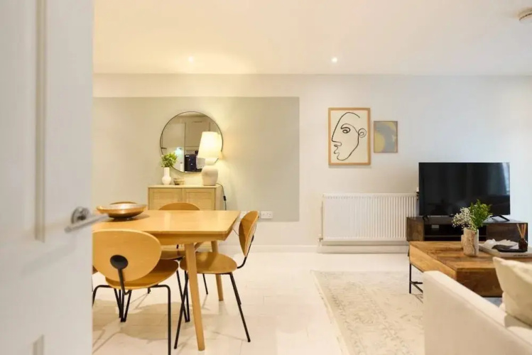 The River Lea Escape - Charming & Bright 2bdr Flat