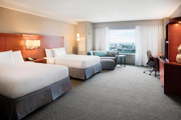 Courtyard by Marriott Indianapolis Downtown