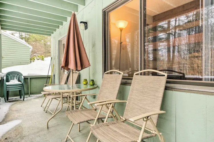 Bartlett Condo ~ 1 Mi to Attitash Resort!