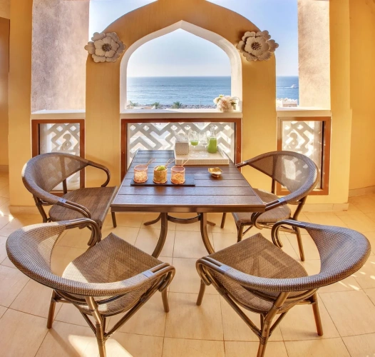 2 Bedrooms Luxury Apartment with balcony and with sea view