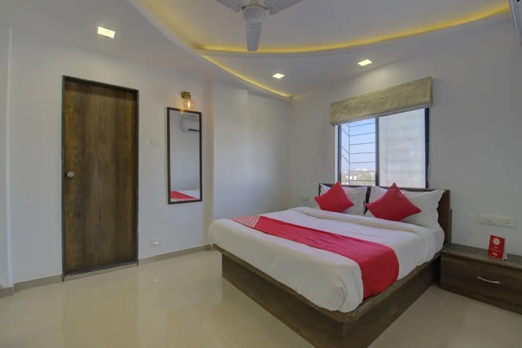 Rk's Regency By OYO Rooms