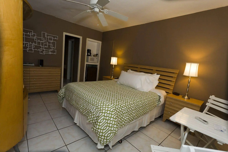Granada Inn