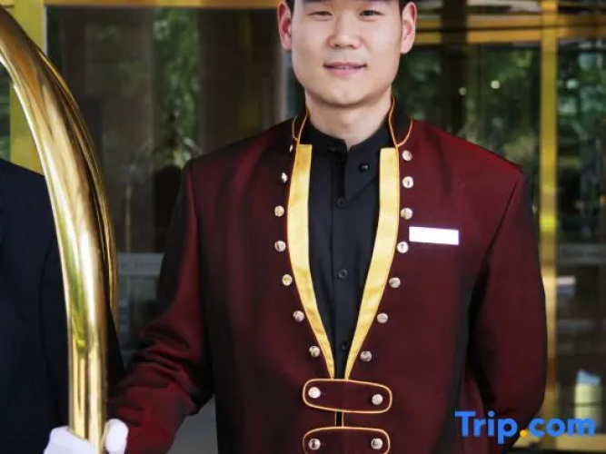 Wuzhou Hotel