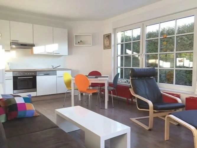 2 Bedrooms Apartment