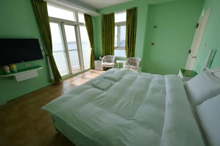 Deluxe Double room with balcony and with sea view