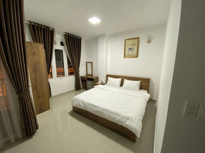 Mat Troi Vang Hotel