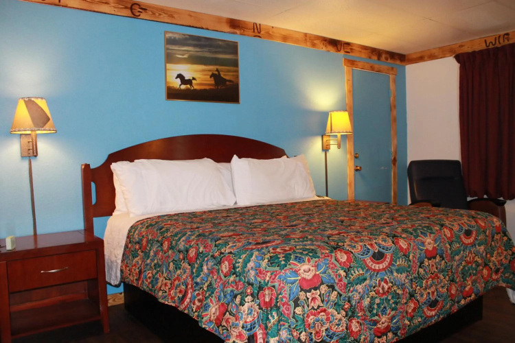 Wyatt Earp Hotel