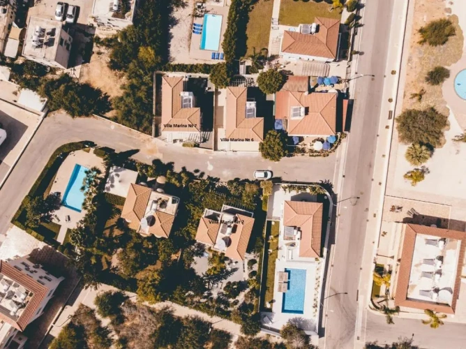 3 Bedrooms Villa