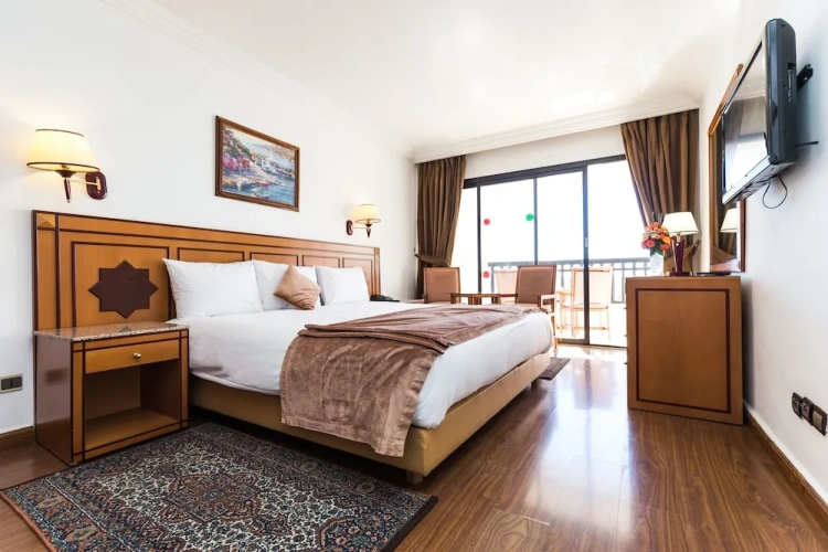 Executive Double room with pool view